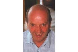 Damian Simpson's Instagram, Twitter & Facebook