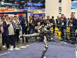 中国人形机器人霸场CES！智元宇树众擎全明星天团都来了-Kaiyun ...