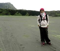 Kepada yth, ayahanda dan ibunda. Perjalanan Asyik Nge Trail Di Taman Nasional Bromo Tengger Semeru Lestiaa S