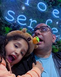 Victoria jugó por primera vez carnavales… y sí que la pasó bien ❤️ .  #carnaval