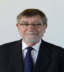 Jean-Michel Marchand, député-maire de Saumur, nouveau président du conseil  d'administration de l'ifce Lecheval.fr