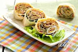 закуска из лаваша с крабовыми палочками и плавленым сыром Lavash S Krabovymi Palochkami I Syrom Recept