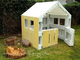 Petite Maison Pour Les Enfants En Palettes Comment Construire Une Cabane Maison Pour Enfants Palettes Maison Pour Enfants En Palettes