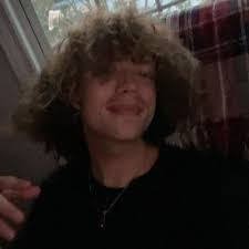 Andrew Bowley's Instagram, Twitter & Facebook