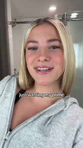 Megan Larsen's Instagram, Twitter & Facebook