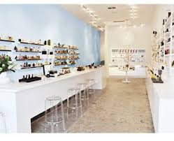 Luckyscent The Best Selection Of Niche Perfumes Fragrances And Candles Anywhere Fragrance Bars Scent Bars Shop Interiors