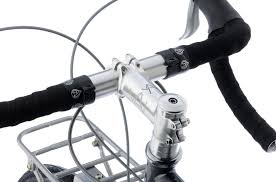 Gazzetta della strada è la reinterpretazione urban di casa cinelli della classica bicicletta francese randonneur. Abrundung Mit Ecken Und Kanten Cinelli Gazzetta Della Strada Muse Stahlrahmen Bikes