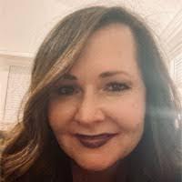 Keri Flint's Instagram, Twitter & Facebook