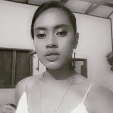 Violet Petersen (@teloiv_pete_7) • Instagram photos and videos