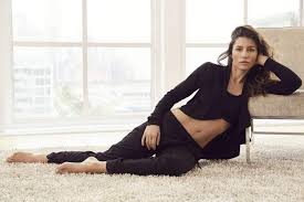 Jessica Biel Bio Age Career Husband Net Worth And Facts She was born in ely, minnesota, to kimberly (conroe) and jonathan edward biel, who is a business consultant and gm worker. jessica biel bio age career husband