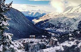 2.273 ha y 167 km esquiables. Baqueira Beret I Love Ski