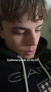 it just went a bit skinny” #fyp #trending #eyebrowprank