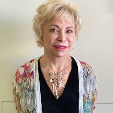 Free uk p&p over £15 Isabel Allende Facebook