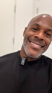 Listening to a Podcast while Frankie sleeps. Wild Friday night 🤓