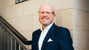 Doch wir wollen dieses wort . Was Denkt Eigentlich Dirk Bremer Absatzwirtschaft