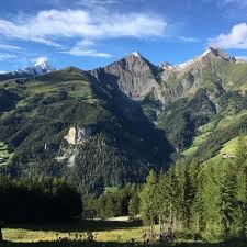 Discover innervillgraten & spend unforgettable summer or winter holidays in tirol! Wandern Schwarzsee Osttirol Tourismus
