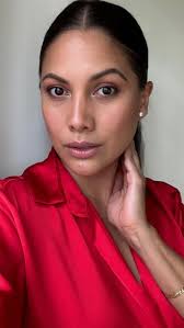 Makeup tip of the day: Confidence is the best accessory you can wear with  any look. , #makeup #lifestyle #feelinggood #instagood #pageants #goldcoast  #goldcoastlife #blogger #vlog #mylifestyle