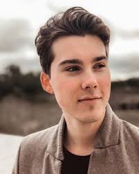 Owen Joyner Bio Age Height In Feet Girlfriend Net Worth Movies Instagram Updated In 2020 In 2020 Jeremy Shada Owen Joyner Actor Bio