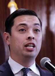 TV weatherman among RI lieutenant governor candidates