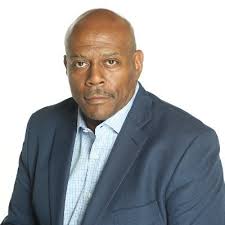 Lester Lowe (@LesterLowe)