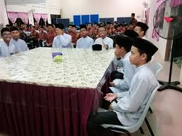 Sesiapa yang berminat boleh mendapatkan borang permohonan di pejabat sekolah. Maahad Tahfiz Darul Ulum Al Basriyah 2017