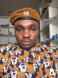 Hay folks if this page comes up asking to become a freakbiker Please report  it