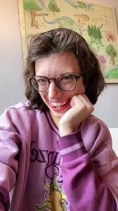 Eileen Shank's Instagram, Twitter & Facebook