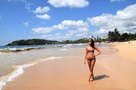 The bay tucked beautiful beach pasikudah is located on the eastern coast of sri lanka. 10 Best Beaches In Southern Sri Lanka Crazy Sexy Fun Traveler Travel Blog About Adventure And Spa