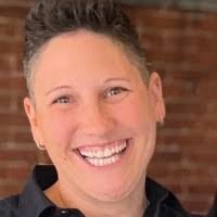 Daniel Apicella's Instagram, Twitter & Facebook