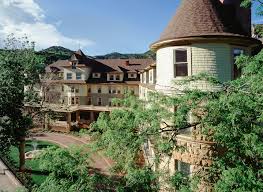 4 Amazing Hotels Near Garden Of The Gods Must See Lodging In Colorado Springs