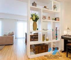 50 desain sekat ruangan minimalis sekat ruang tamu lemari sekat via. 79 Ide Partisi Penyekat Ruangan Di 2021 Ruangan Desain Partisi Ruang Tamu Minimalis