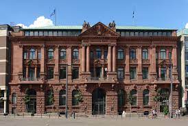 Die deutsche bank aktiengesellschaft () ist das nach bilanzsumme und mitarbeiterzahl größte kreditinstitut deutschlands. Deutsche Bank Building Bremen Wikipedia