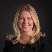 Beth Nardelli's Instagram, Twitter & Facebook