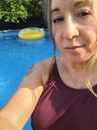 Is outdoor pool temperature safe for workout?