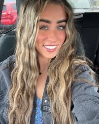 Leah Neumann (@leahneumann_) • Instagram photos and videos