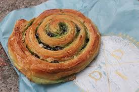 Chocolate Pistachio Escargot Picture Of Du Pain Et Des Idees Paris Tripadvisor