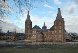 Overview of all signed and sold players of club ehc hoensbroek for the current season. Hoensbroek Castle Wikipedia