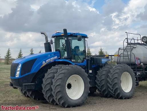 New Holland T9.450 Tractor