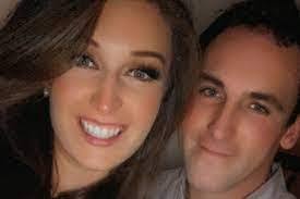 Lauren Durnin's Instagram, Twitter & Facebook