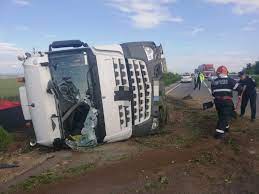 Jun 28, 2021 · în plin sezon estival, este firesc să vrem să ştim mai multe, de exemplu, despre câtă cremă cu factor de protecţie solară să aplicăm pe piele sau cât de protejaţi suntem de razele soarelui când sunt nori. Arhive Accident Ziarul De Roman