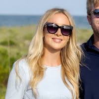 100+ "Sara Ayres" profiles