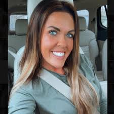 Where to find a field with wildflowers for maternity pictures in Kansas  City area?