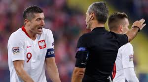 Polen hat nicht viele stars, aber den derzeit vielleicht besten stürmer der welt. 0 1 Gegen Italien Robert Lewandowski Bei Polen In Der Krise