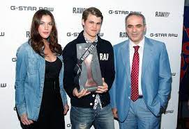 We all know magnus carlsen is winning on the chessboard, but is he lucky in love? Magnus Carlsen And Anastasia Chess Com