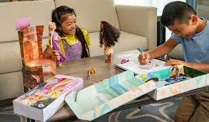 Disney store online is now shopdisney.com, the ultimate disney shopping destination! Disney Goes Plastic Free For Disney Princess Dolls Packaging The Toy Book