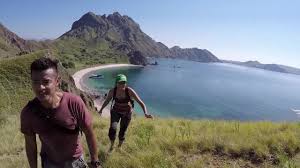 Hingga saat ini, gambar gunung masih jadi lukisan yang paling populer. 50 Lukisan Pemandangan Alam Gunung Laut Dan Pantai Indah