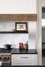 The Kitchen Cabinets In This Home Featured On Home Bunch Showcase Emtek S Warwick Cabinet Pulls Top Kitchen Trends Kitchen Trends Kitchen Trends 2020