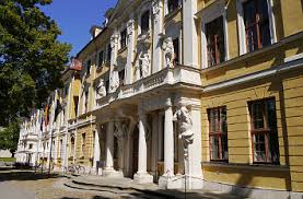 Zusätzlich zu den ausstellungsobjekten haben wir anschauungsmaterial zum. Quermania Magdeburg Alter Markt Mit Rathaus Und Magdeburger Reiter Sachsen Anhalt Sehenswurdigkeiten Ausflugsziele Und Urlaub Quer Durch Deutschland