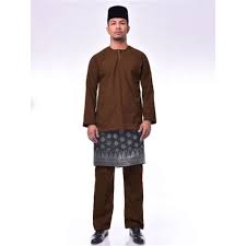 History has it that the teluk belanga style was derived from sultan abu bakar's aides in. Baju Melayu Teluk Belanga Tradisional Baju Melayu Moden Teluk Belanga Maroon Aa1067bm Amar Baju Teluk Belanga Biasanya Juga Dilengkapi Dengan Celana Dan Kain Samping Sersanmail
