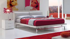 36 cm la rete matrimoniale è realizzata in multistrato di betulla di prima scelta rinnova il look della tua stanza da letto con questo minimalistico letto matrimoniale in tessuto grigio. Letto Matrimoniale Scegliere Il Migliore Una Guida Pratica Casina Mia